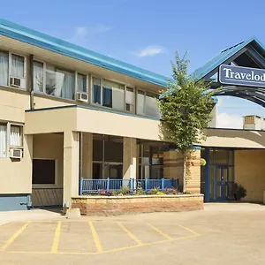 Travelodge By Wyndham East Отель