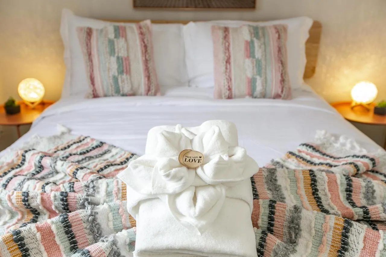 Mediterranean Oasis: King Suite with Jacuzzi & Entertainment Edmonton